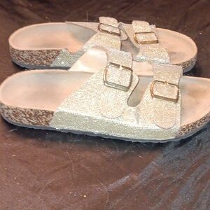 Ashley Hugh, gold sparly sandal.